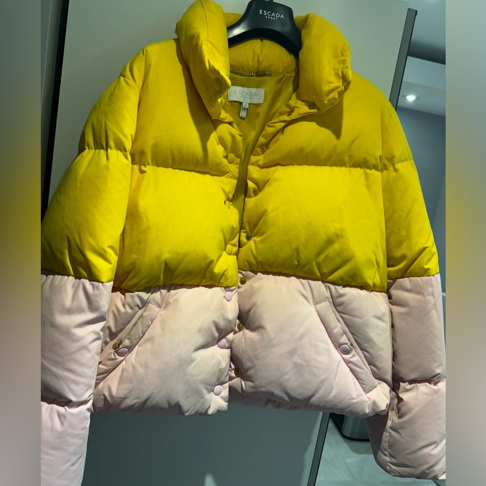 Escada sport puffer jacket size 40
